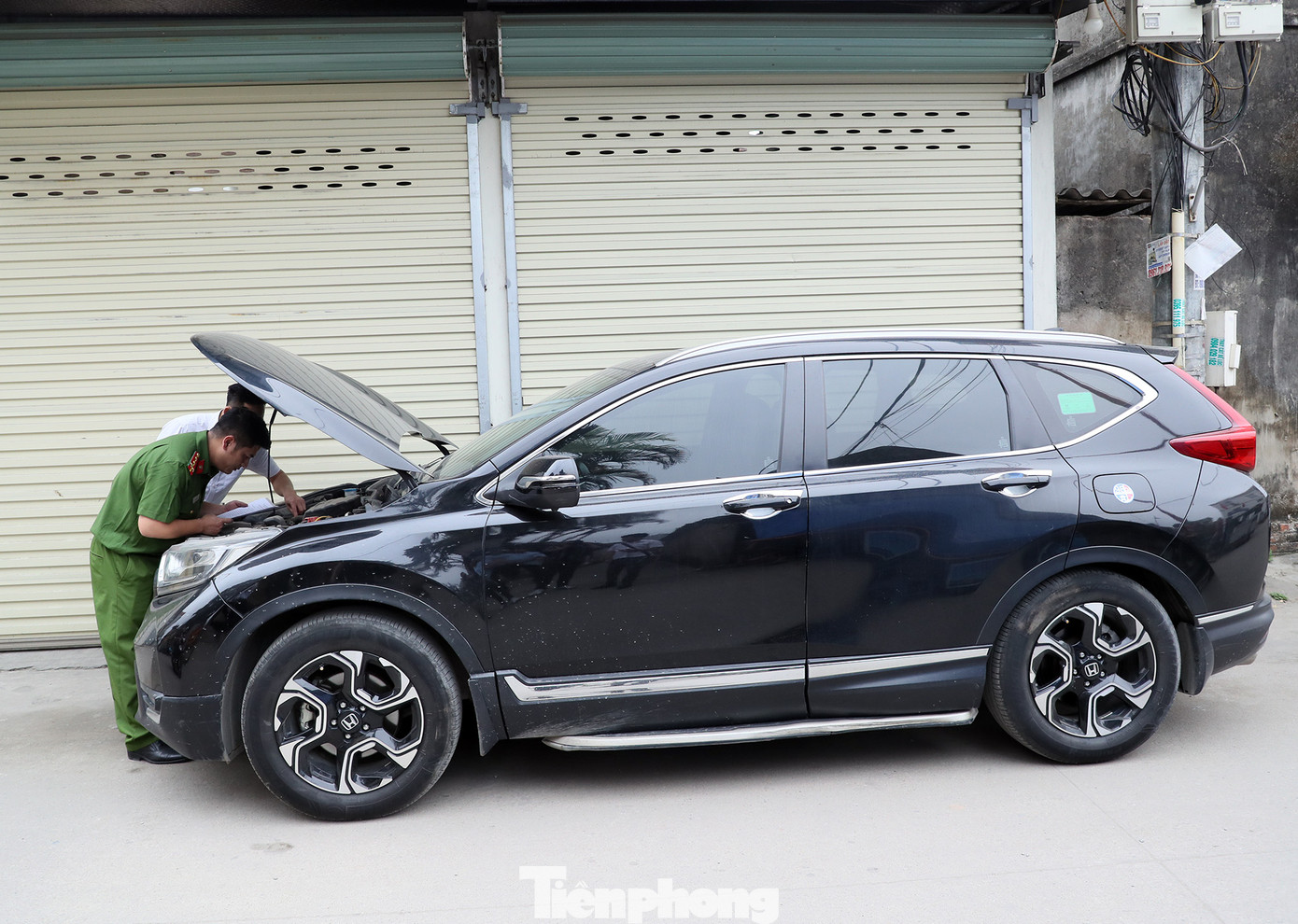 Công an cấp xã thuộc 18 huyện, thị xã ở Hà Nội tiếp nhận đăng ký xe ô tô từ tháng 3/2025.