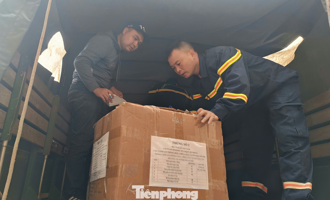 Các thùng đồ được đóng gói cẩn thận và chi tiết.