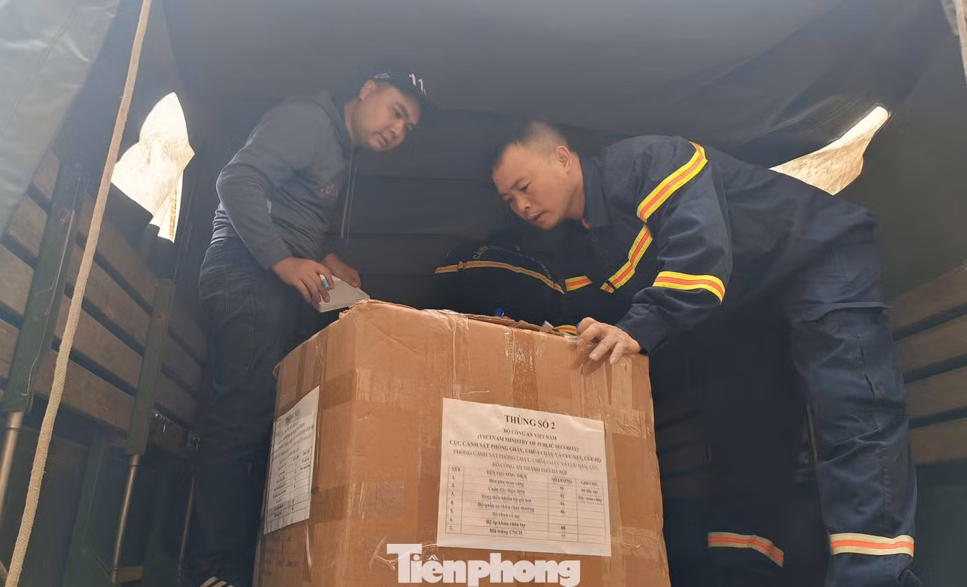 Các thùng đồ được đóng gói cẩn thận và chi tiết.