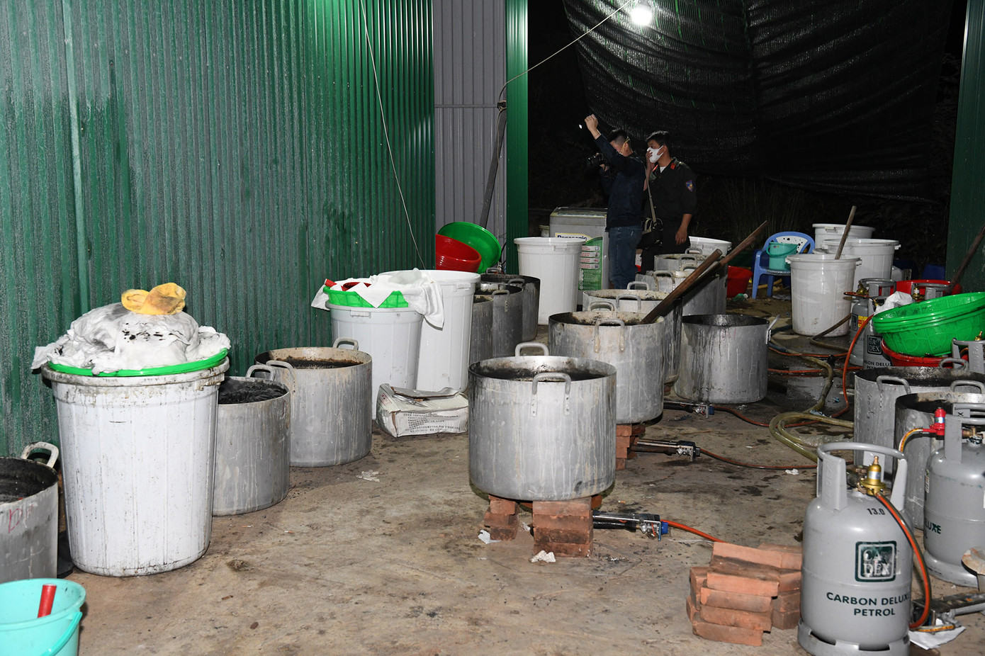 Cận cảnh khu nhà xưởng và số ma túy thu giữ trong chuyên án. Ảnh: CACC Cận cảnh khu nhà xưởng và số ma túy thu giữ trong chuyên án. Ảnh: CACC