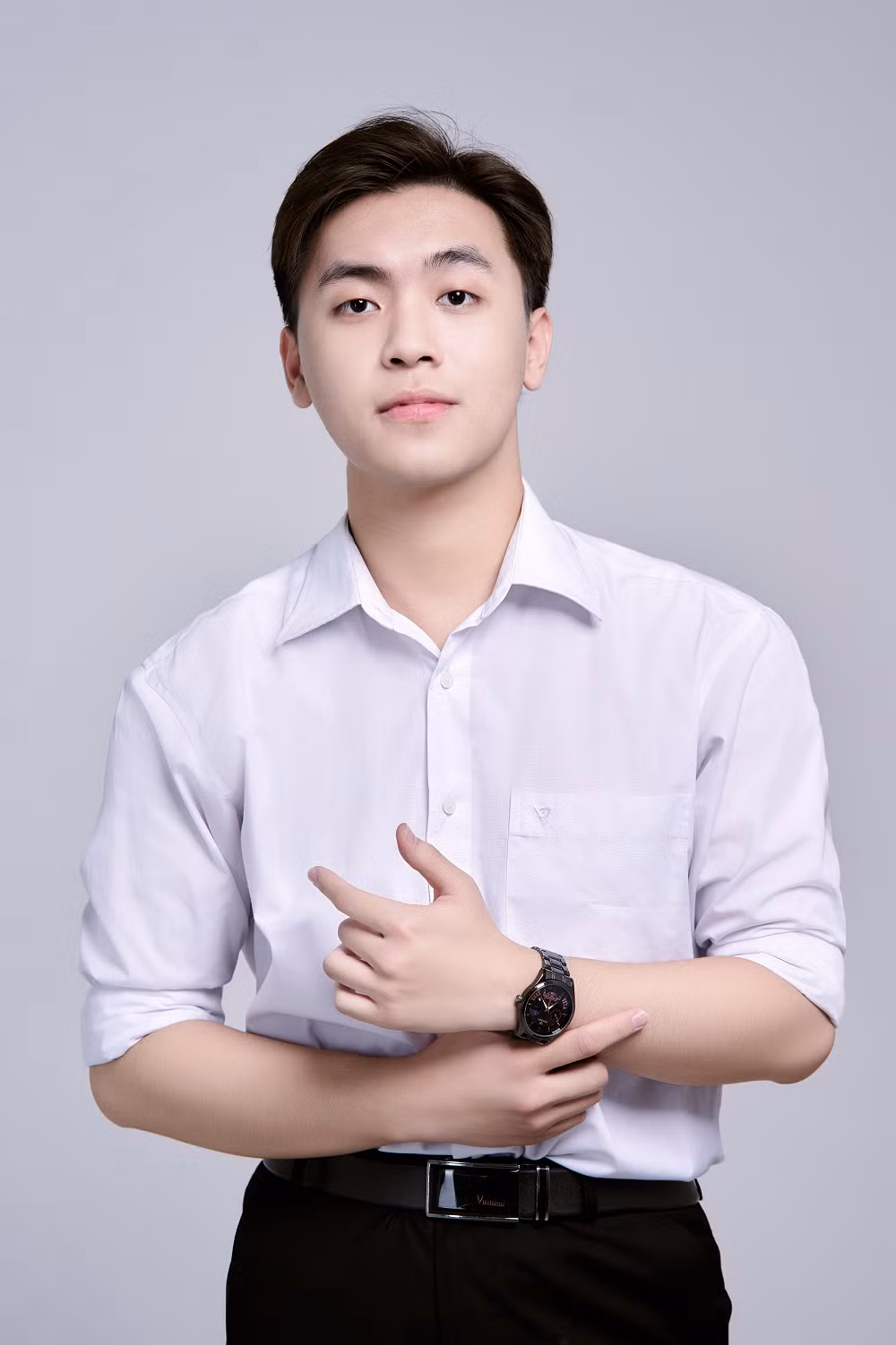 Sinh viên Nguyễn Tuấn Thành Sinh viên Nguyễn Tuấn Thành