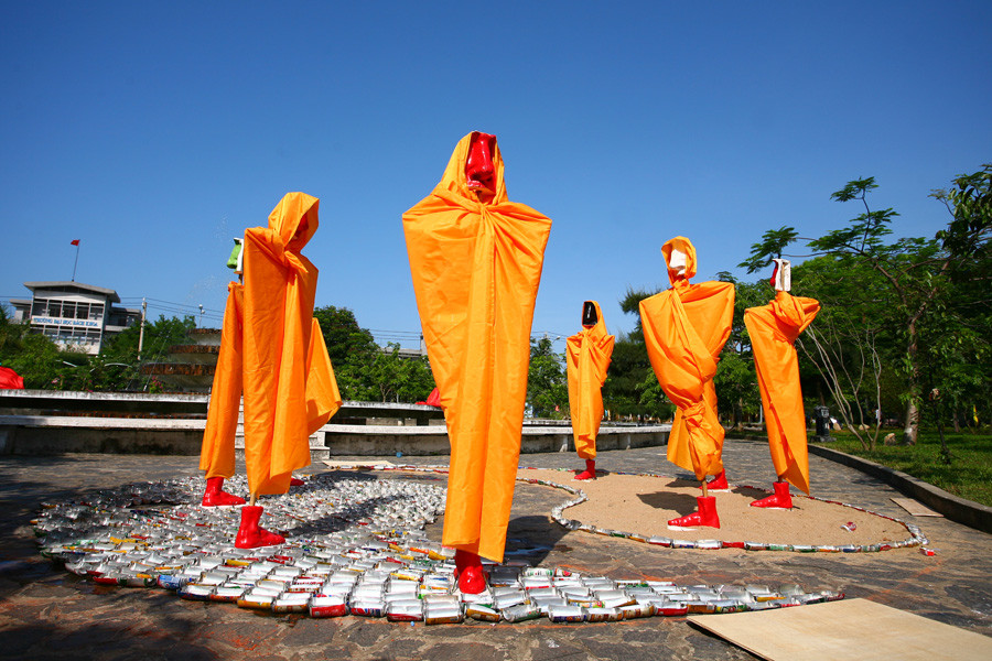 Tác phẩm hoàn thiện với sự cảnh báo về môi trường rất rõ ràng