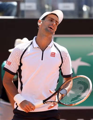 Novak Djokovic thất vọng khi để Tomas Berdych ngược dòng thành công