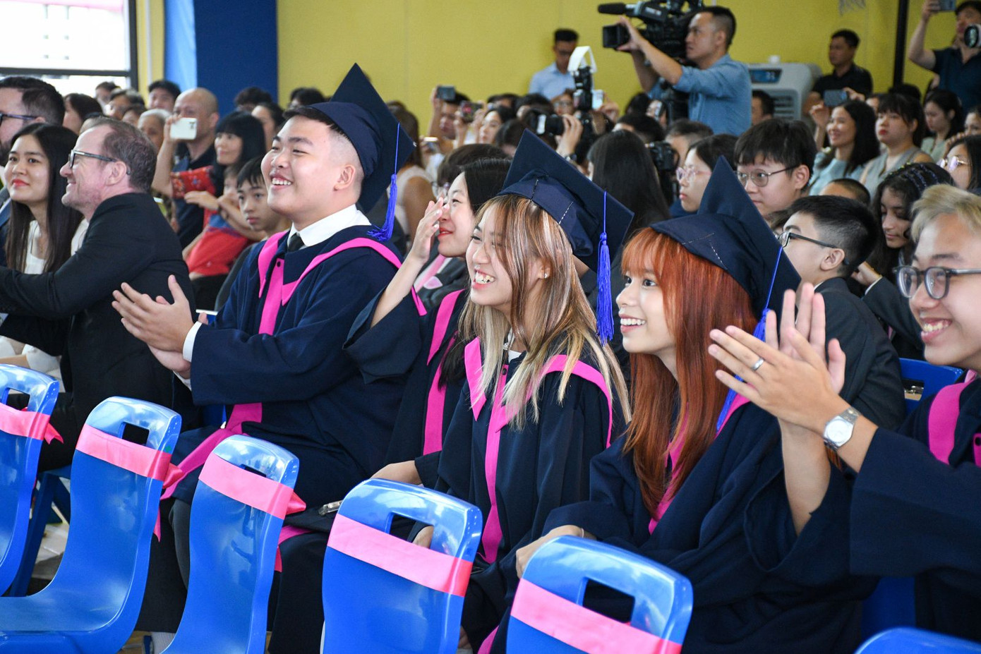 Học sinh TH School trong lễ tốt nghiệp năm 2022-3023 Học sinh TH School trong lễ tốt nghiệp năm 2022-3023