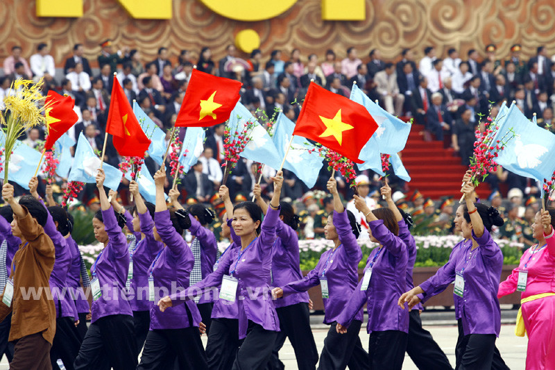Toàn cảnh lễ diễu binh, diễu hành mừng Đại lễ ảnh 16