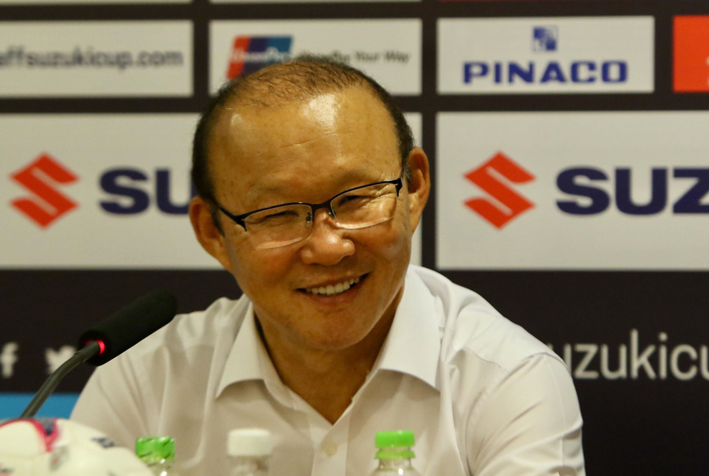 Cả nước xuống đường mừng tuyển Việt Nam vào chung kết AFF Cup ảnh 20