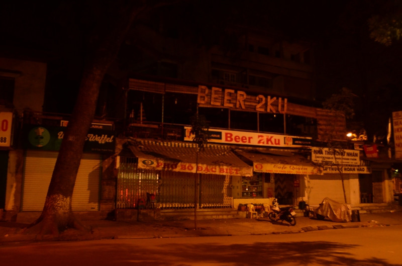 Phía đường Nguyễn Huy Tự cũng bị cắt điện