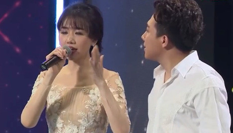 Trấn Thành 'đá xoáy' Hari Won khi nhắc tới Tiến Đạt ảnh 1