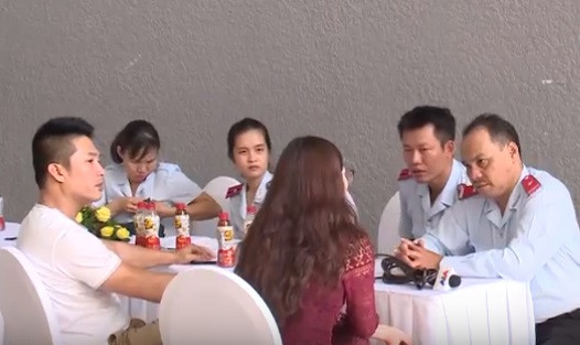 Chung kết Duyên dáng doanh nhân Việt bị cắt điện vì thi 'chui' ảnh 3