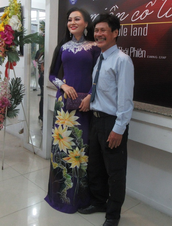 Nhiều mẫu khoả thân 'lộ diện' tại triển lãm ảnh nude của Thái Phiên ảnh 2