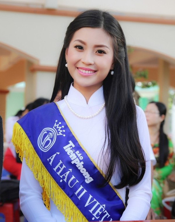 Á hậu Diễm Trang: Ủng hộ chương trình Chủ nhật Đỏ bằng cả trái tim ảnh 1