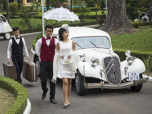 Bạch công tử, Hắc công tử cùng kỹ nữ lên phim ảnh 1