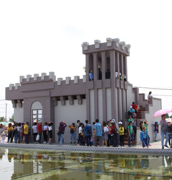 Đi xem các kỳ quan nổi tiếng thế giới ở Long An ảnh 3