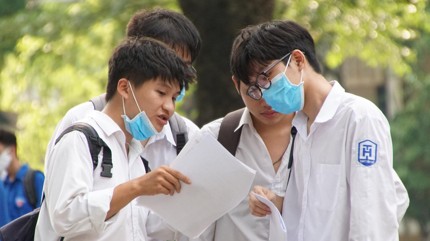 Thí sinh thi xong môn Toán THPT: Đề không bất ngờ, cập nhật giải đề tại đây ảnh 21