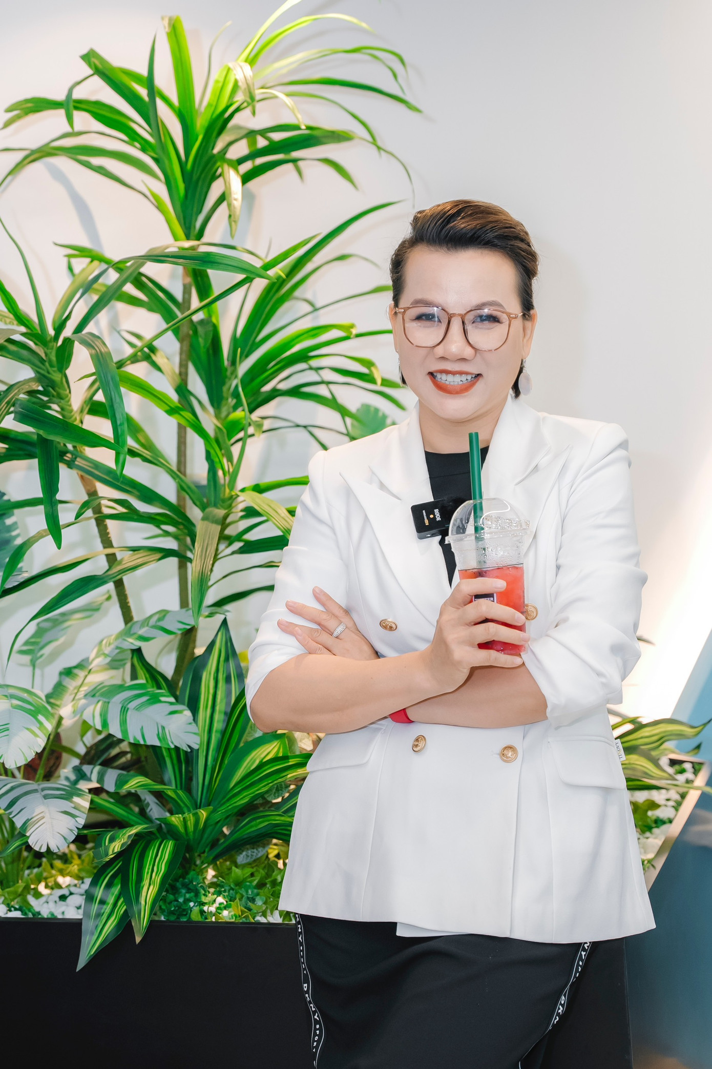 Tác giả Phạm Huệ Đan.