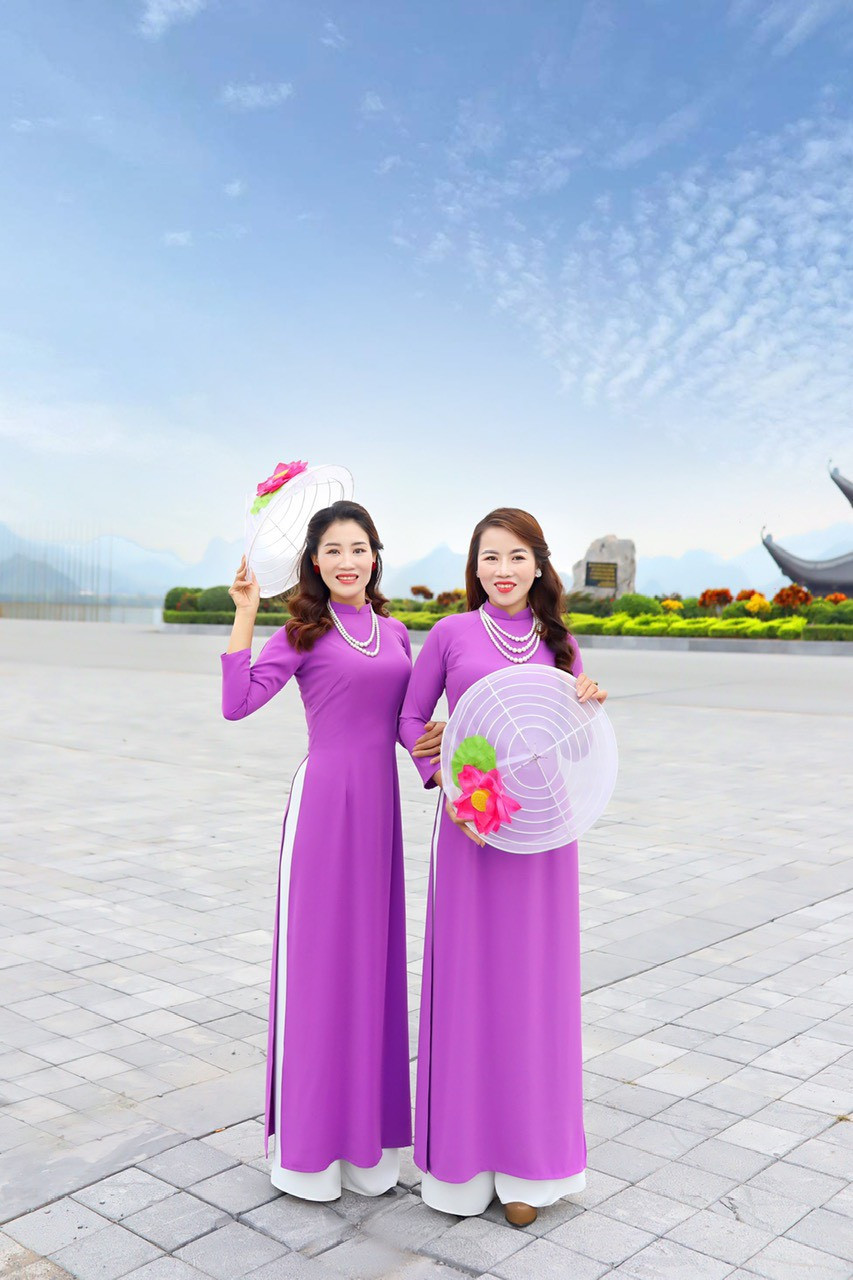 Giải Á Quân thuộc về 2 chị: Ngọc Chi - Huyền Linh đến từ Lạc Thuỷ, Hoà Bình.