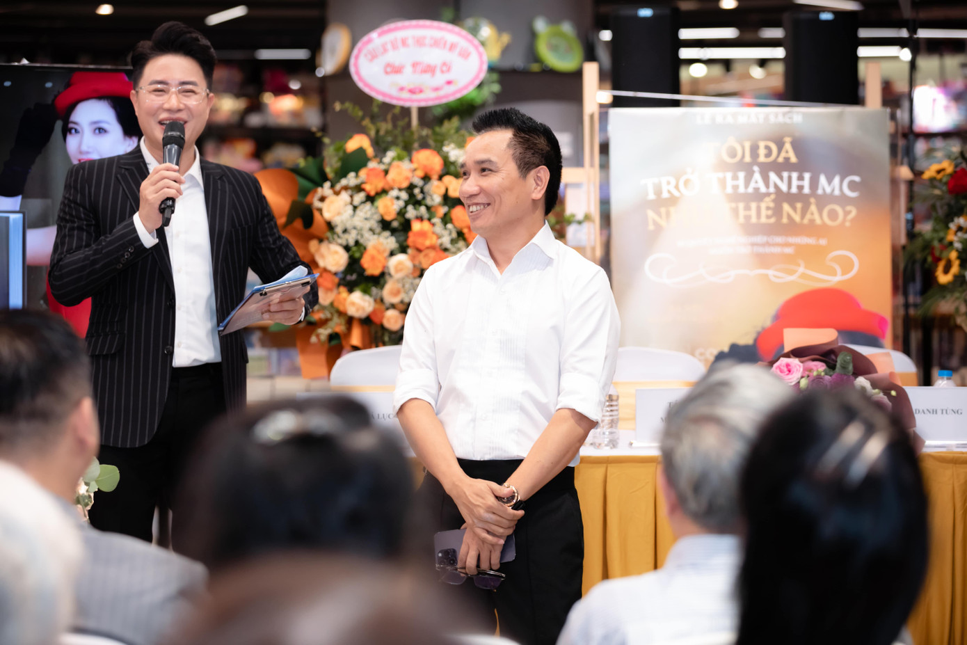 MC Lê Anh và nhà báo Ngô Bá Lục là những đồng nghiệp thân thiết của MC Mỹ Vân.