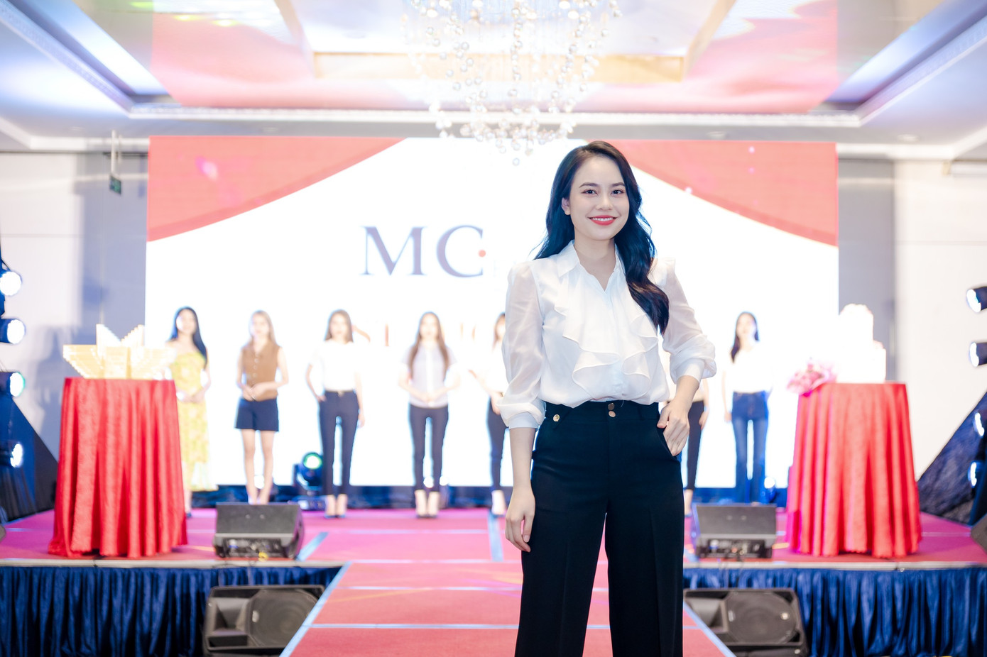 Bộ sưu tập thương hiệu thời trang công sở nổi tiếng MC Fashion.