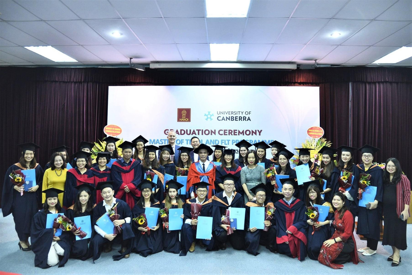 Chương trình MTESOL giúp học viên du học thạc sĩ ngay tại Việt Nam. Chương trình MTESOL giúp học viên du học thạc sĩ ngay tại Việt Nam.