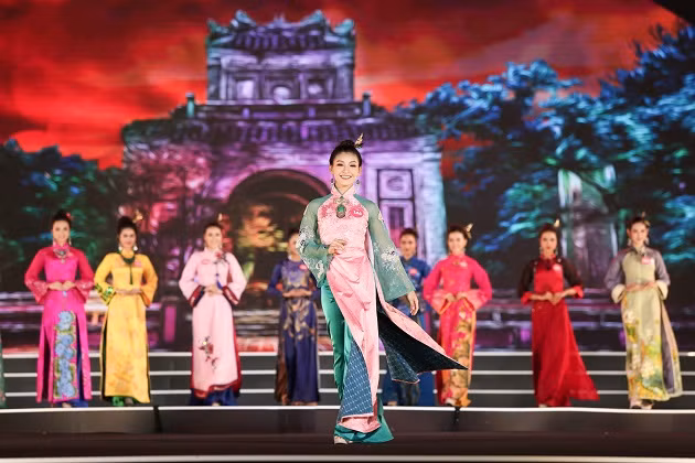 Người đẹp Thời trang và chung khảo Người đẹp Tài năng HHVN 2018 ảnh 29