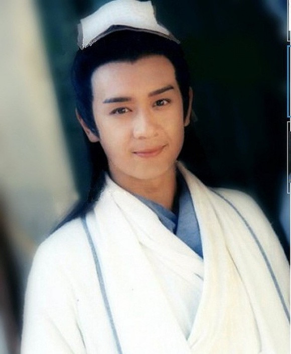 Phát hoảng với gương mặt biến dạng của vợ tài tử ‘Thiên Long Bát Bộ’ ảnh 14