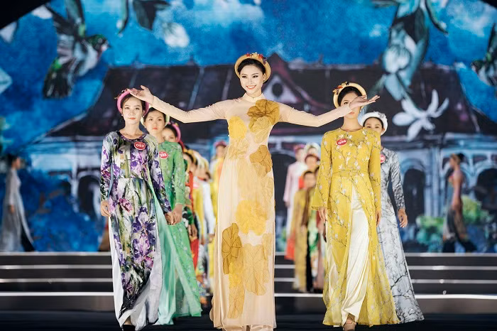 Người đẹp Thời trang và chung khảo Người đẹp Tài năng HHVN 2018 ảnh 19