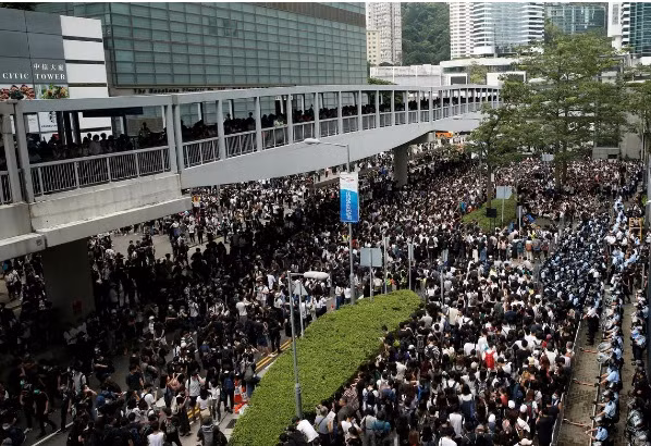 Biểu tình Hong Kong rơi vào thời điểm nhạy cảm ảnh 8 Biểu tình Hong Kong rơi vào thời điểm nhạy cảm ảnh 8