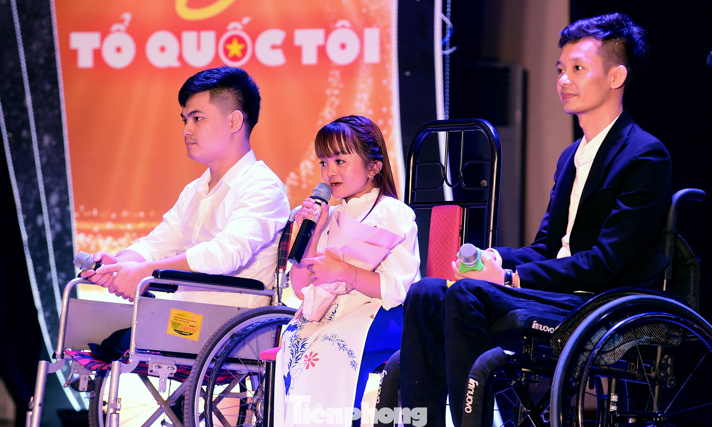 Tại chương trình, các gương Nghị lực Việt 2023 đã lan tỏa nhiều tinh thần lạc quan, nghị lực và cống hiến. Ảnh: Xuân Tùng Tại chương trình, các gương Nghị lực Việt 2023 đã lan tỏa nhiều tinh thần lạc quan, nghị lực và cống hiến. Ảnh: Xuân Tùng