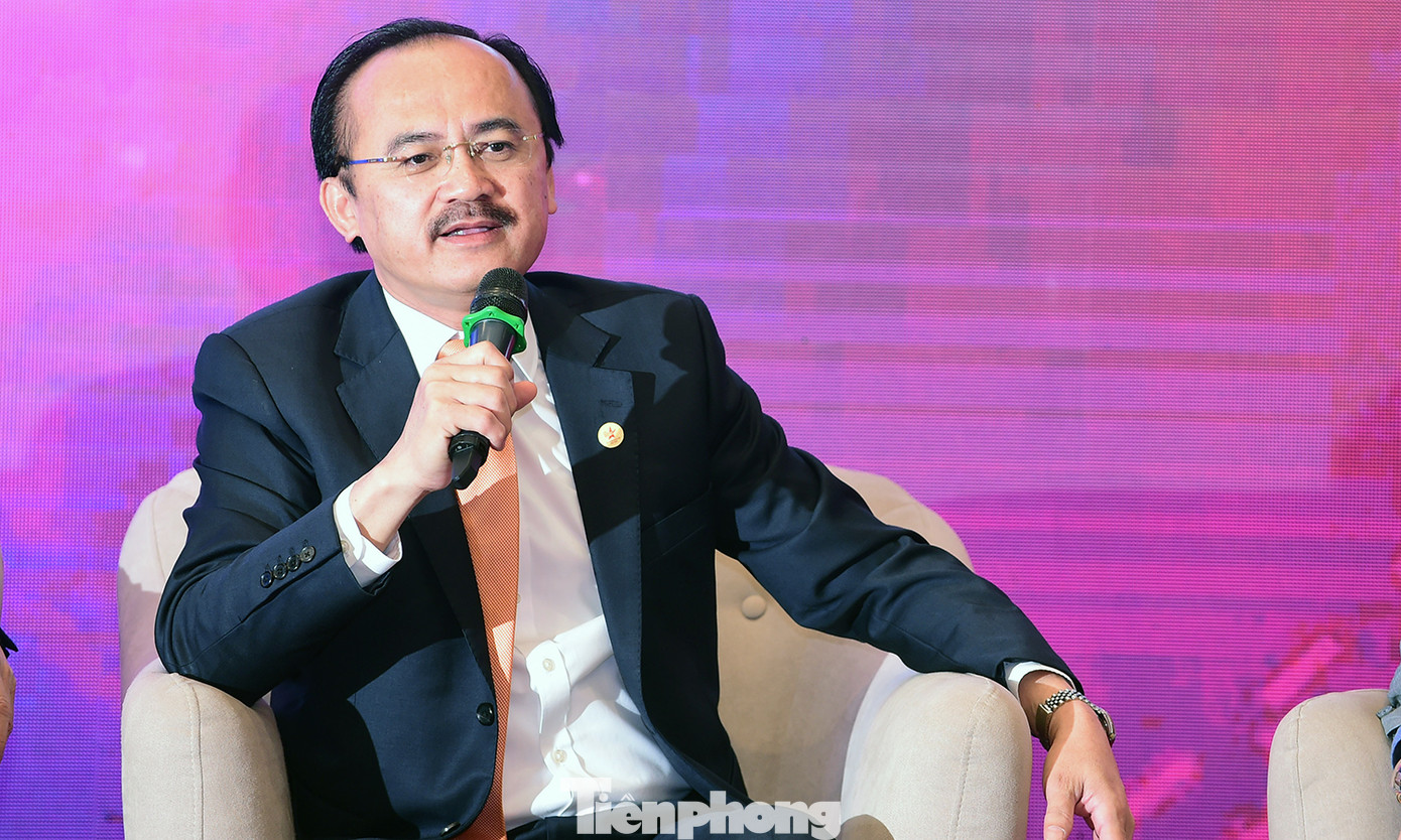 Ông Võ Quốc Thắng chia sẻ tại phiên thảo luận. Ảnh: Xuân Tùng