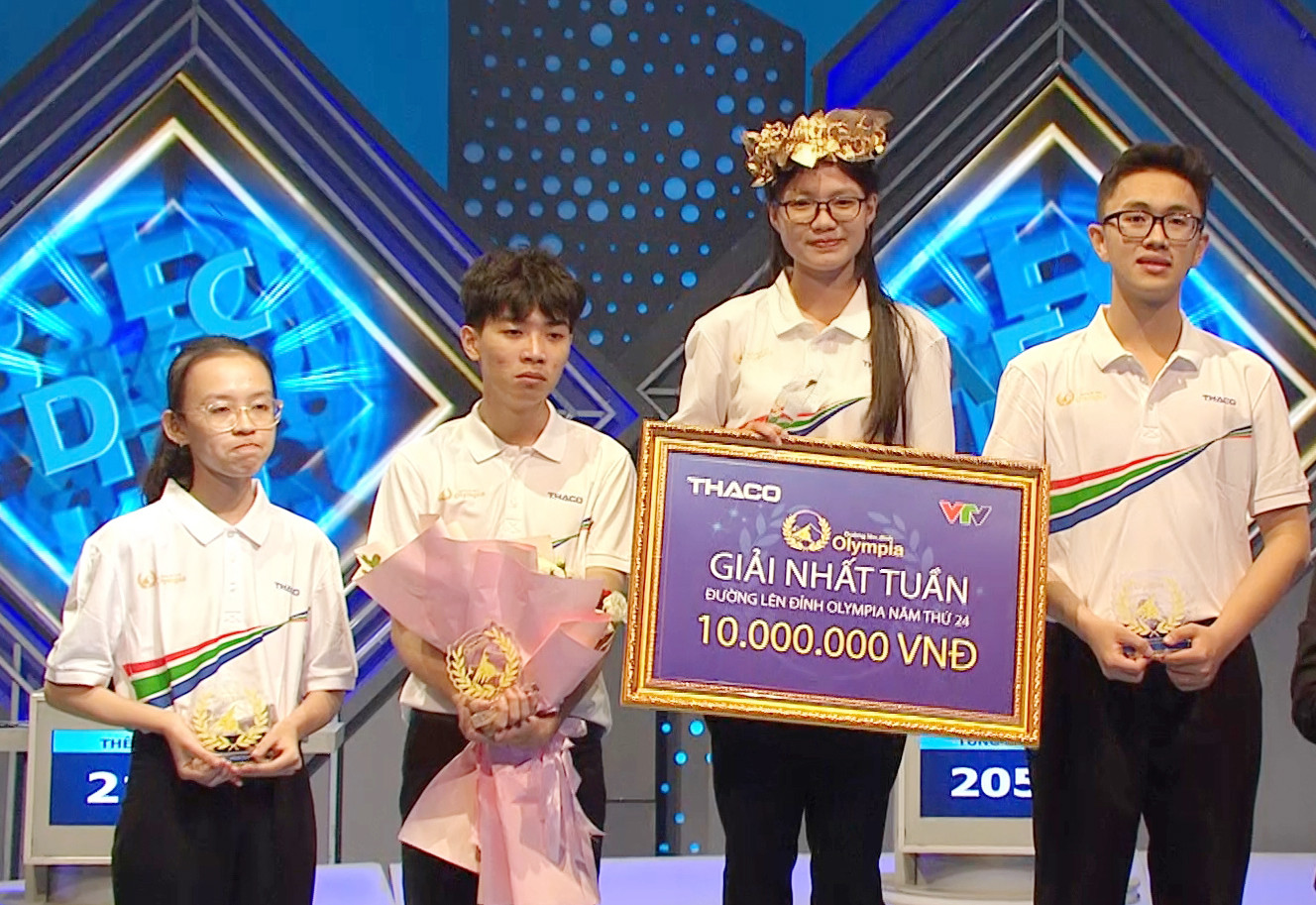 Nữ sinh Nhân văn Nguyễn Linh Chi giành vòng nguyệt quế trận tuần 3 tháng 2 quý I. Ảnh: FBCT