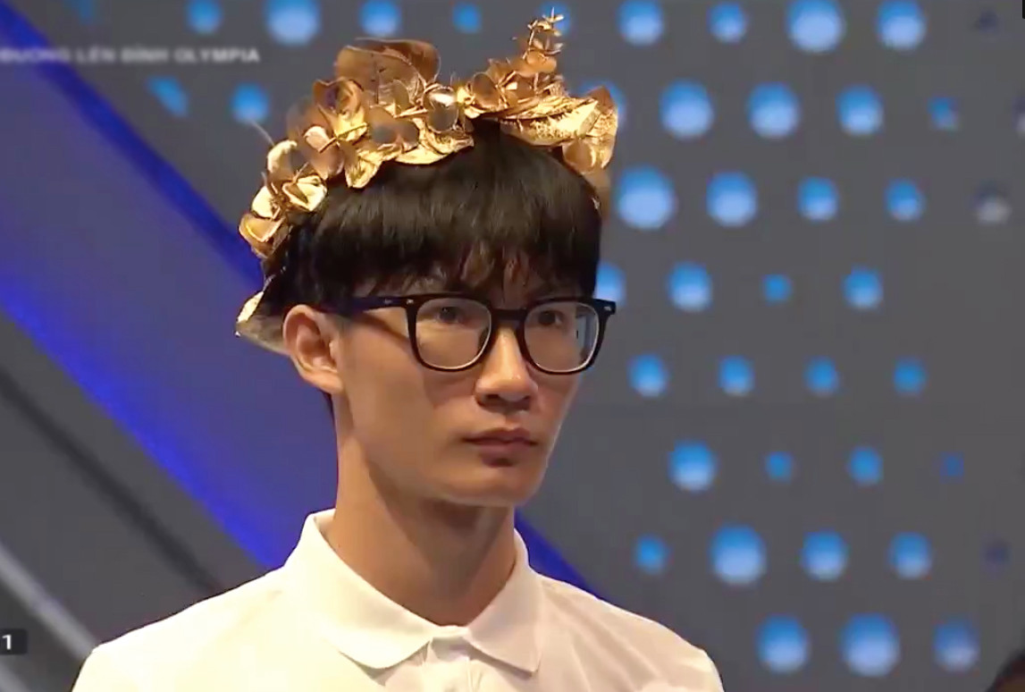 Chu Ngọc Quang Vinh giành vòng nguyệt quế tháng đầu tiên.