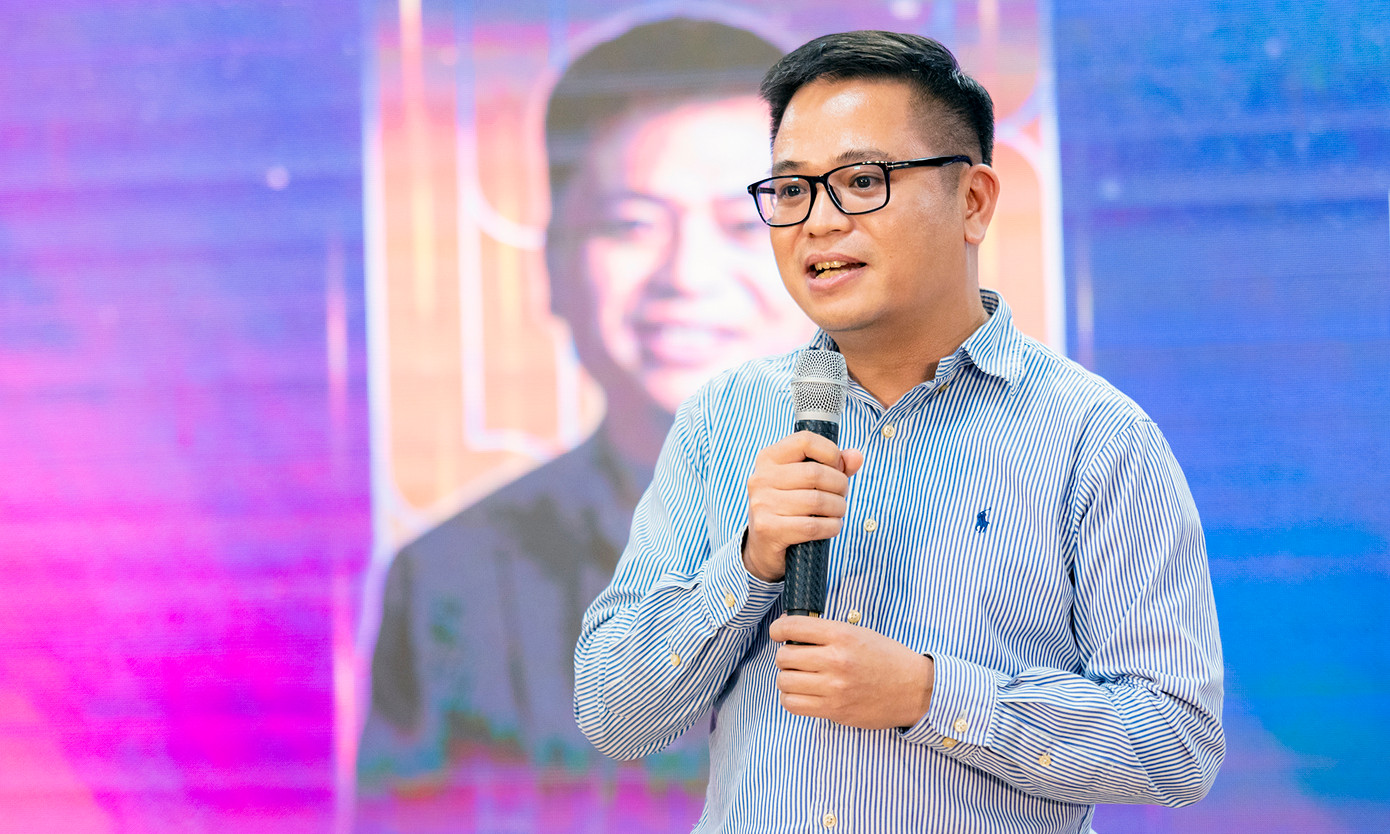 Ông Phạm Mạnh Hưng chia sẻ tại chương trình.