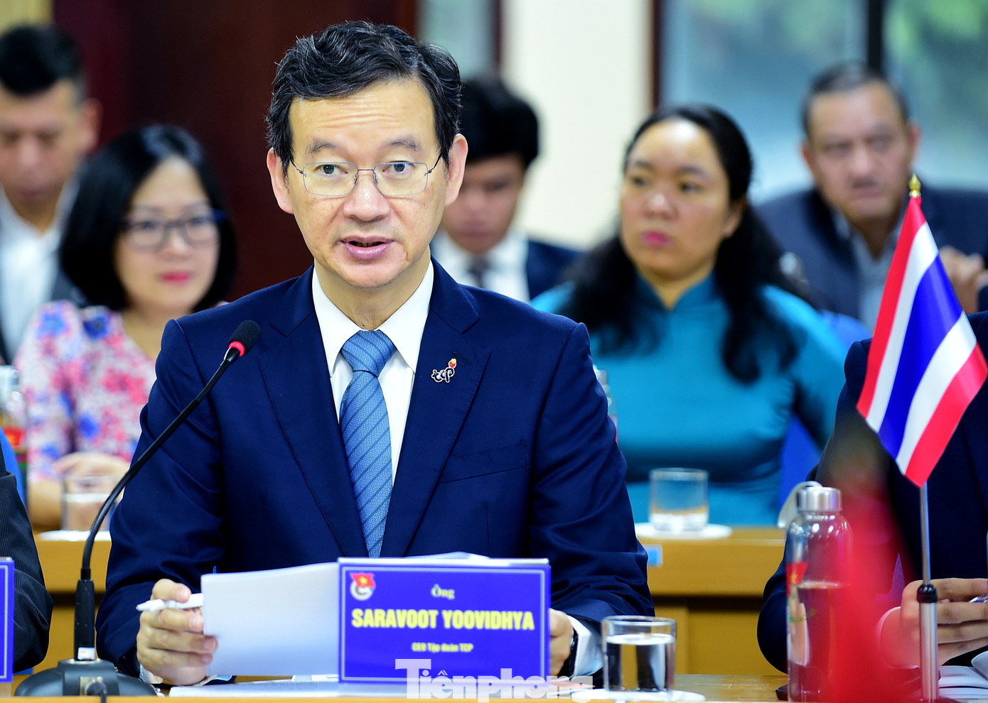 Ông Saravoot Yoovidhya trao đổi tại buổi tiếp. Ảnh: Xuân Tùng Ông Saravoot Yoovidhya trao đổi tại buổi tiếp. Ảnh: Xuân Tùng