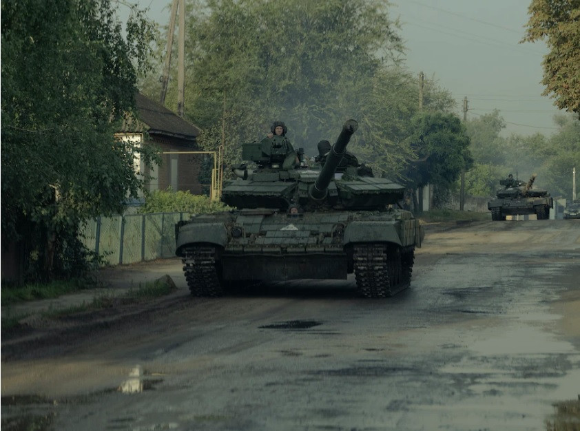 Binh lính Ukraine di chuyển ở Zaporizhzhia hồi tháng 6. (Ảnh: Washington Post)