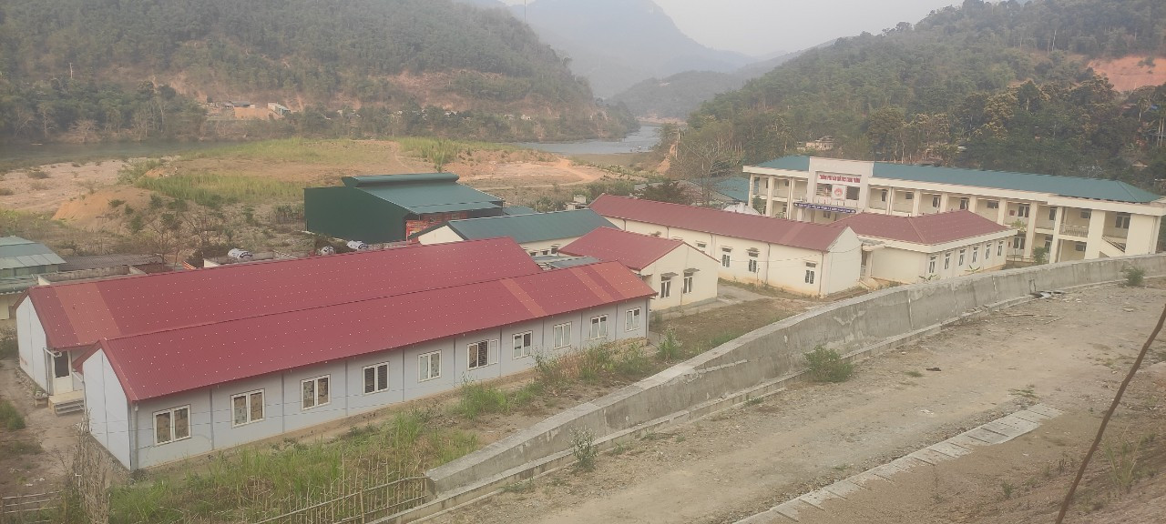 Toàn bộ các hạng mục của nhà trường hiện đang tạm dừng hoạt động để đảm bảo an toàn cho thầy và trò.