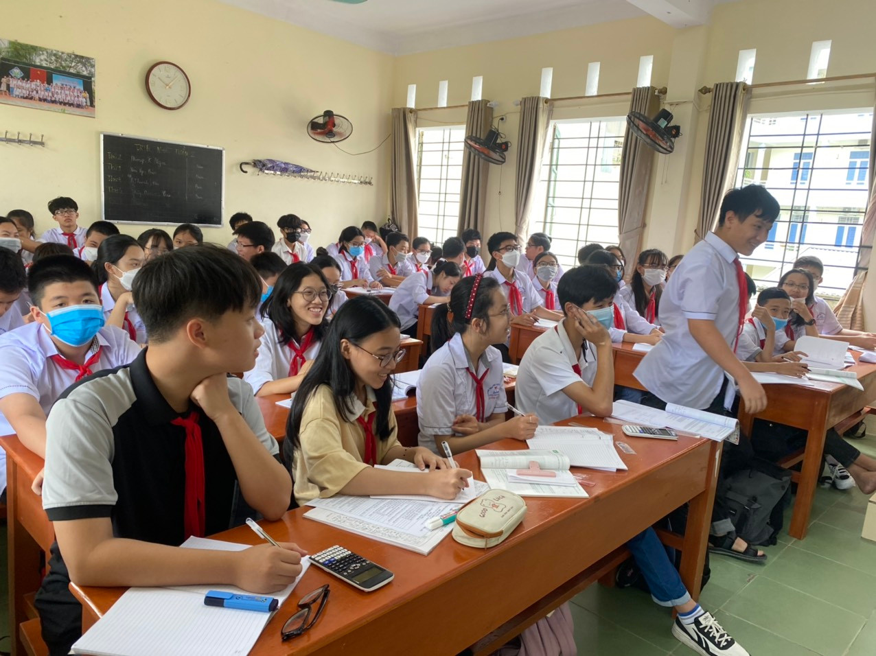 Giờ học thú vị của học cô và trò Trường THCS Điện Biên (TP Thanh Hoá).