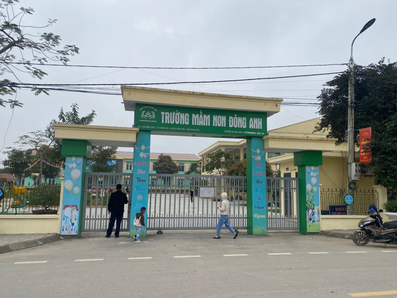 Trường mầm non ở huyện Đông Sơn (Thanh Hoá). Trường mầm non ở huyện Đông Sơn (Thanh Hoá).