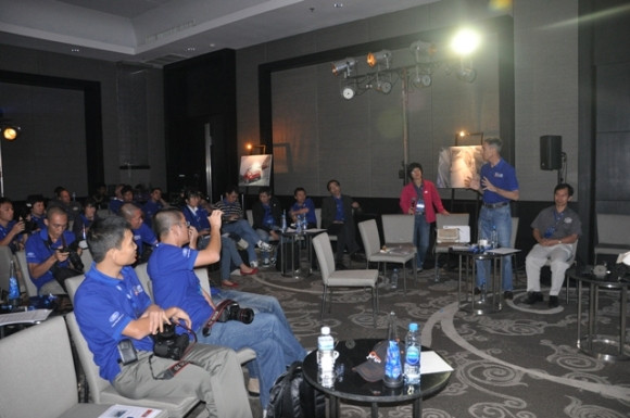 TGDD Ford Vietnam trả lời các nhà báo về chiến lược bán hàng