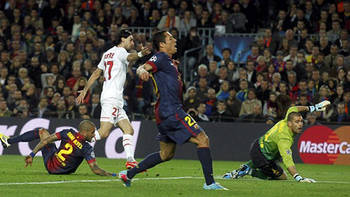 Pastore ăn mừng bàn mở tỷ số. Pastore ăn mừng bàn mở tỷ số