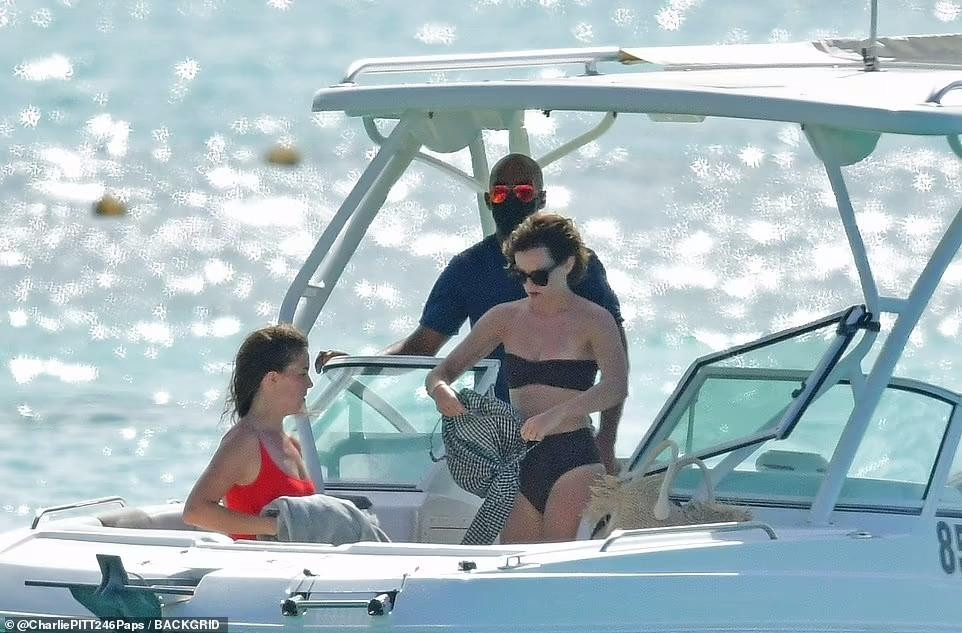 “Trở lại Hogwarts” dự kiến phát sóng trên nền tảng phát trực tuyến WarnerMedia vào ngày đầu năm mới (1/1/2022).