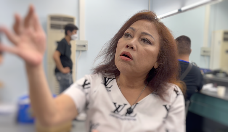 "Nuôi ròng rã bao nhiêu tháng, công sức của cả gia đình mà lại thua lỗ thì buồn lắm", Siu Black kể chuyện nuôi heo.