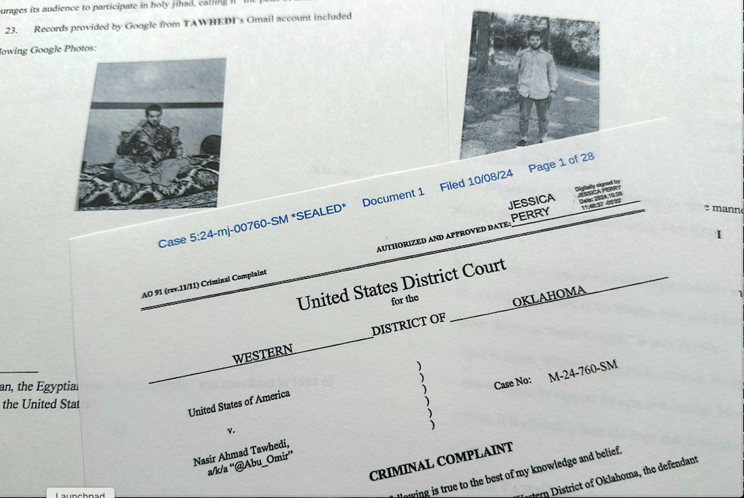 Chân dung Nasir Ahmad Tawhedi trong tài liệu của FBI. (Ảnh: AP) Chân dung Nasir Ahmad Tawhedi trong tài liệu của FBI. (Ảnh: AP)