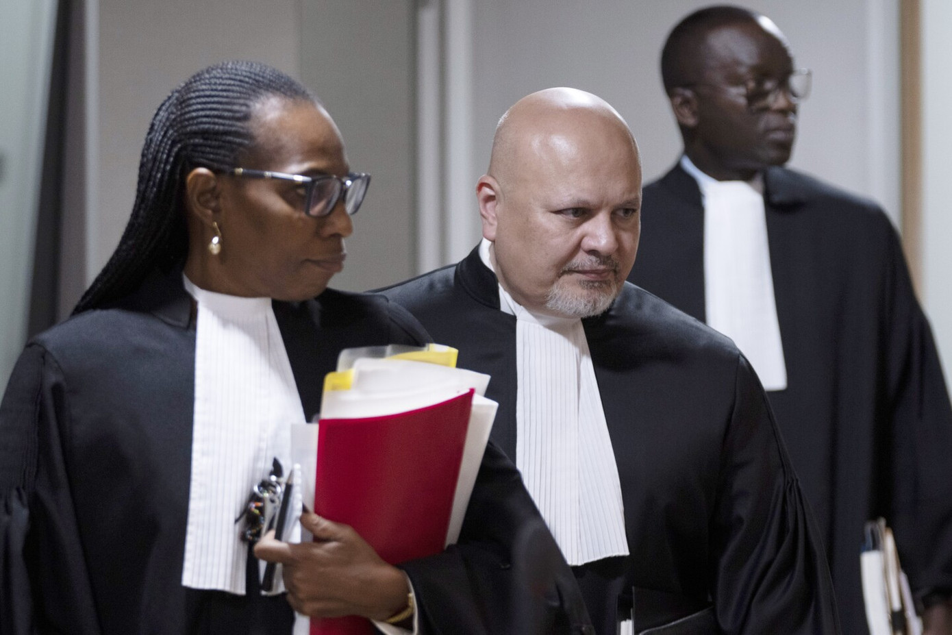 Ông Karim Khan là người đứng đầu cơ quan công tố của ICC. (Ảnh: AP)