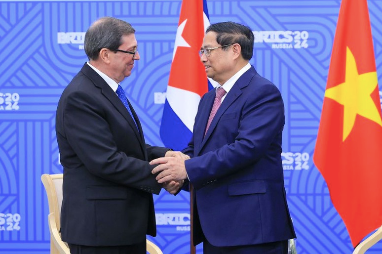 Thủ tướng Phạm Minh Chính tiếp Bộ trưởng Ngoại giao Cuba Bruno Rodriguez Parrilla. Ảnh: VGP.