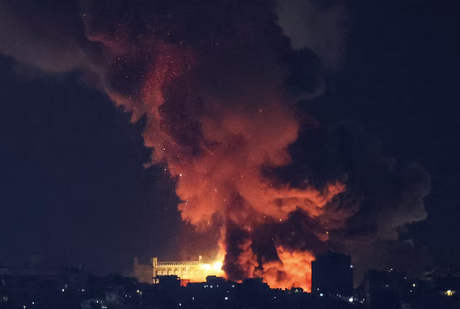Vụ tấn công của Israel vào ngoại ô Beirut, ngày 5/10. (Ảnh: Reuters) Vụ tấn công của Israel vào ngoại ô Beirut, ngày 5/10. (Ảnh: Reuters)