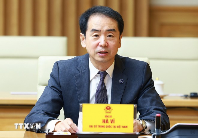 Đại sứ Trung Quốc Hà Vĩ tại cuộc tiếp. (Ảnh: TTXVN)