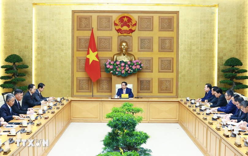 Thủ tướng Phạm Minh Chính tiếp Đại sứ Hà Vĩ ngày 1/10. (Ảnh: TTXVN)