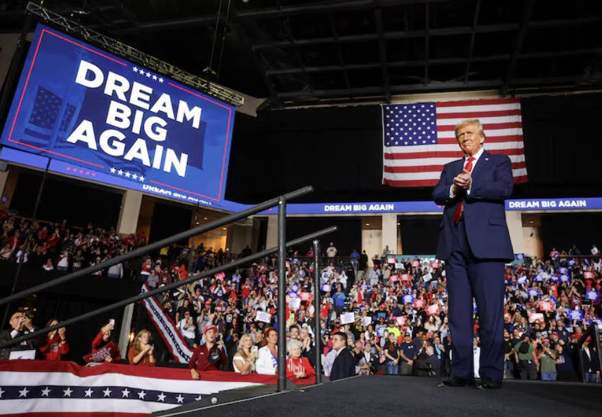 Ông Trump vận động cử tri ở Pennsylvania, ngày 29/10. (Ảnh: Reuters) Ông Trump vận động cử tri ở Pennsylvania, ngày 29/10. (Ảnh: Reuters)