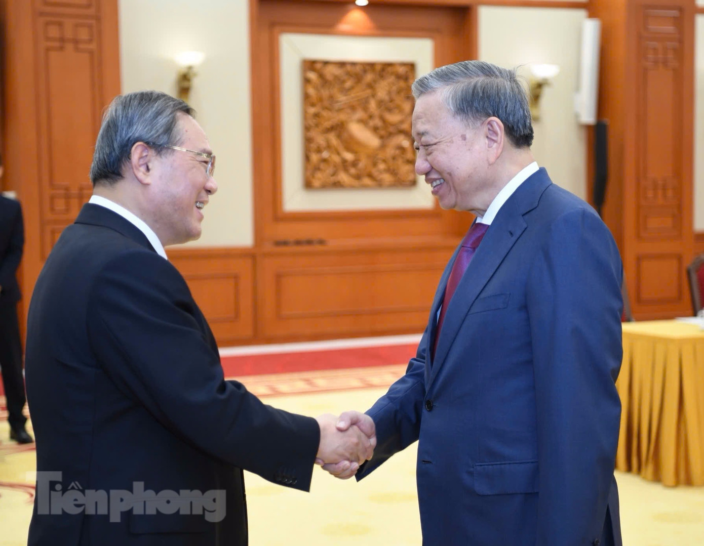 Tổng Bí thư, Chủ tịch nước Tô Lâm tiếp Thủ tướng Trung Quốc Lý Cường, tối 12/10. (Ảnh: Như Ý) Tổng Bí thư, Chủ tịch nước Tô Lâm tiếp Thủ tướng Trung Quốc Lý Cường, tối 12/10. (Ảnh: Như Ý)