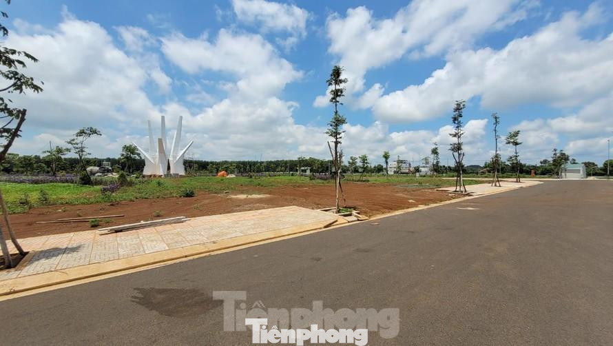 Chủ đầu tư dự án Khu dân cư Hà Huy Tập phân lô bán nền khi chưa đủ điều kiện.